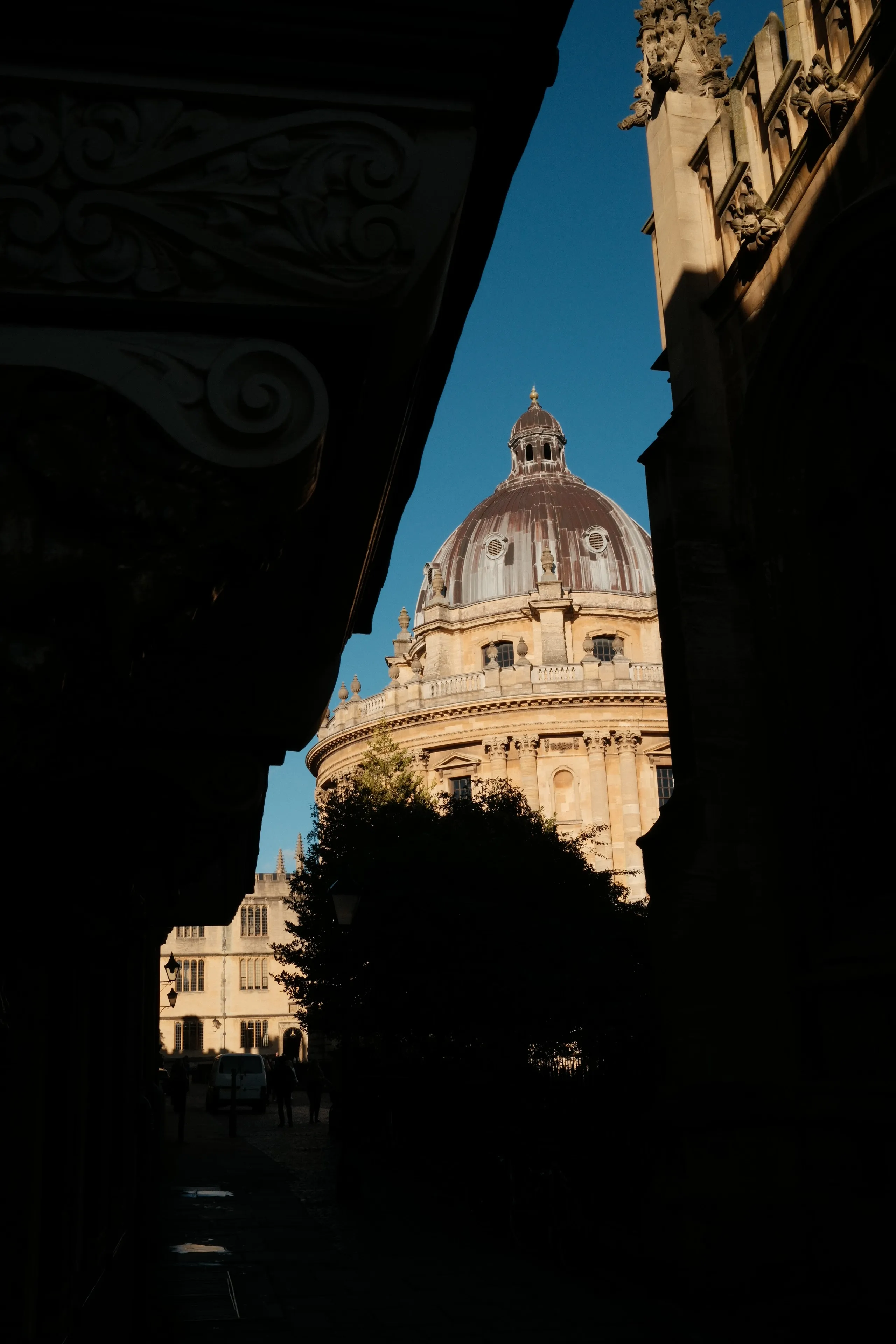 Radcliffe Camera through archway